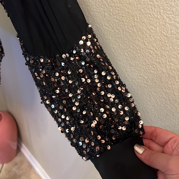 NIP Elegant Plus Size Women's Solid Sequin Top - Long Sleeve Round Neck, PTP 22” - Picture 12 of 12